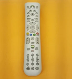 Genuine Microsoft Xbox 360 Media DVD Remote Control - Foto 1 di 6