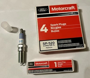 4x Candele di accensione originali Motorcraft SP-520 FORD MUSTANG 11-17 3,7L CYFS-12F-5 - Foto 1 di 2