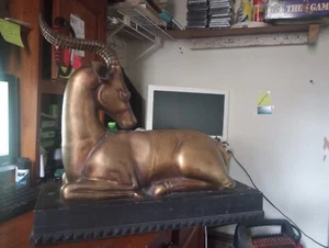 Bronze Impala Figur Statue 19"H X 22"L X 8"B - Bild 1 von 3