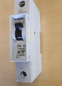 Siemens Leitungsschutzschalter C10A 1-polig C10 5SX2110-7, 1-pol. C10 A NEU - Bild 1 von 2
