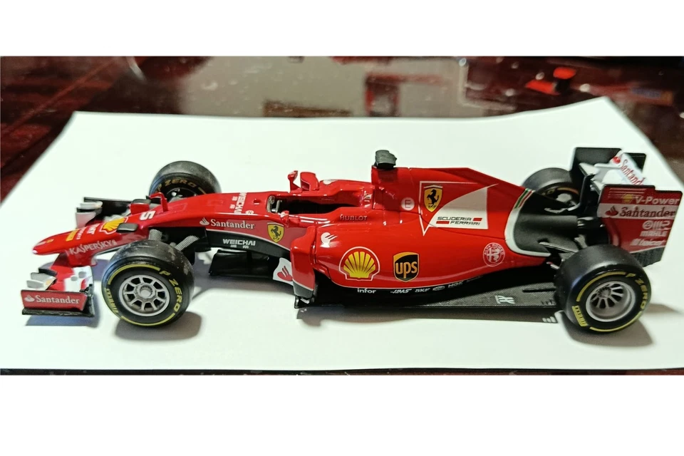 FERRARI SF15T 2015 1/24 - Immagine 1 di 1