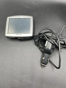 Sistema di navigazione GPS TomTom ONE con caricatore auto testato funzionante - Foto 1 di 5