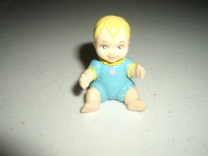 T31 Mini Bebé Niño o Niña Figura 1.5" Estrella En Traje Fisher Price? - Imagen 1 de 5
