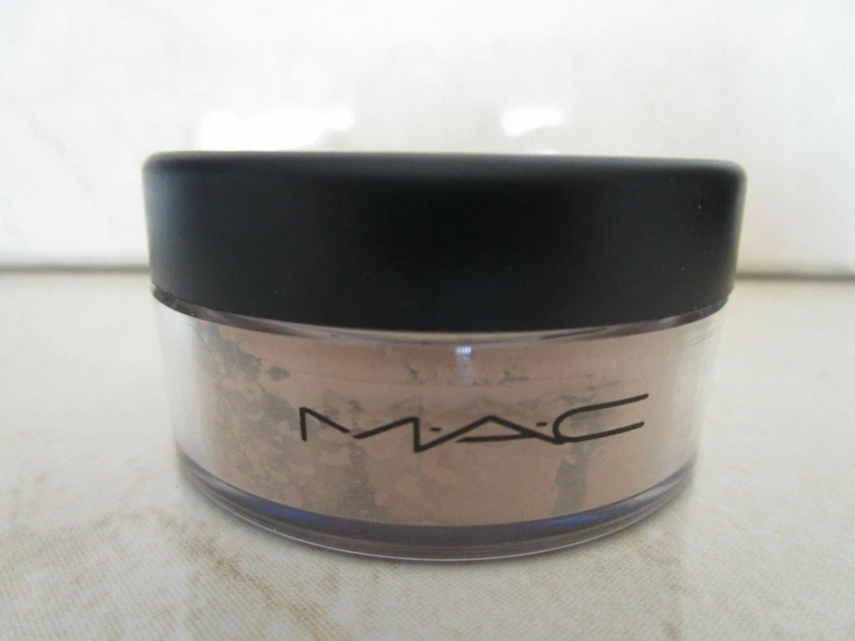 MAC CUSTOM BLEND POWDER MATCHMASTER 4 FULL SIZE SEALED SEE DETAILS PLEASE - Image 1 of 1