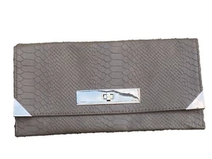 BEIGE FAUX SNAKE SKIN CLUTCH BAG - Picture 1 of 4