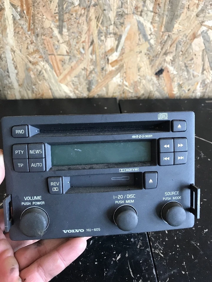 Volvo S40 2001 Jahr Rhd Radio CD-Player 30887084 - Bild 1 von 4