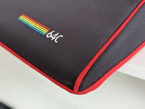 COMMODORE C64C - Staubabdeckung - graue Baumwollleinwand - bestickt - Bild 1 von 3