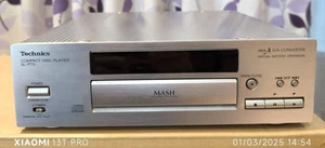 TECHNICS SL-P70 CD Compact Disc Player  silver audio equipment Working JP - Picture 1 of 6