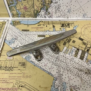 8" Stainless Steel Deck Cleat - Foto 1 di 3