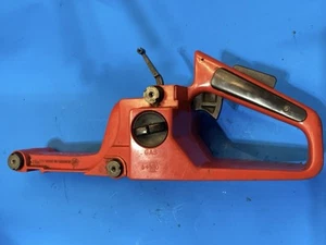 Jonsered 625 Chainsaw OEM 630, 670 Gas Tank Missing One Buffer Mount Bin 16 - Picture 1 of 4