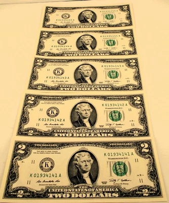 2009 TWO DOLLAR $2.00 bills - 5 note LOT  all UNCIRCULATED & CONSECUTIVE SER #'S - Image 1 of 4