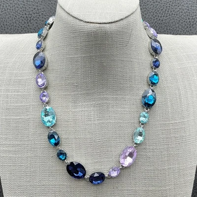 Collar Banana Republic Cristal Tono Plata Ovalado Azul Púrpura Verde azulado Foto 1 de 4
