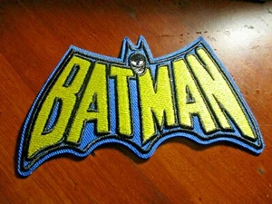 Batman gestickter Aufnäher in Fledermausform 4,25 Zoll x 2,25 Zoll - Bild 1 von 1