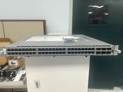 Arista DCS-7050TX-72Q-R Arista 7050X, 48xRJ45 (1/10GBASE-T) - Image 1 of 4