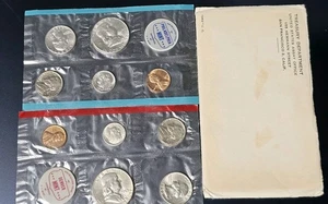 1963 Mint Set. Complete and original Issued by US Mint. 10 coins Both "P" & "D" - Picture 1 of 5