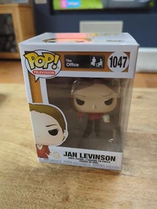 Funko Pop! Fernseher The Office (USA) Jan Levinson mit Kerze 1047 - Bild 1 von 6