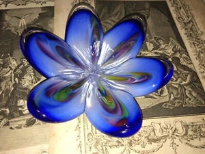 GES Glass Eye Studio blue swirl petal dish~flower shaped paperweight 5 7/8" dia~ - Picture 1 of 18