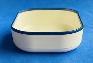 Cuenco cuadrado de plástico blanco con borde azul USAir Airlines - Imagen 1 de 4