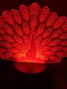 Peacock LED 3-D lamp decor colors both batteries or plug J43 - Picture 1 of 17