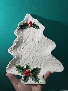 Vintage Lefton Ceramic Christmas Tree Dish Holly Berry White 1971-72 #6071 - Picture 1 of 4