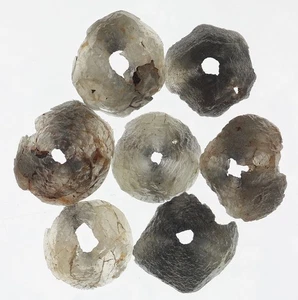 Diamante curva perforado natural de 0,98 quilates, piedra rugosa suelta - Imagen 1 de 2