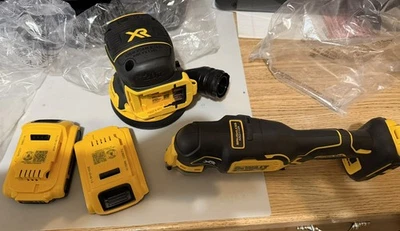 Kit combinado de herramientas eléctricas sin escobillas DEWALT 20V MAX 2 herramientas con estuche blando 2 baterías Foto 1 de 4