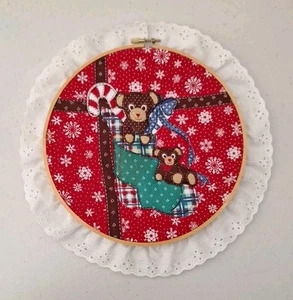 Aro bordado vintage arte decoración de pared osos de Navidad en medias ~ encaje blanco - Imagen 1 de 12