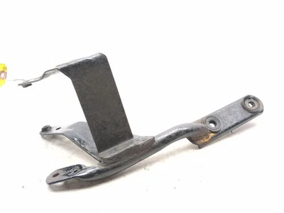 Задний правый держатель кронштейна крепления подвески для выхлопной системы 98 Suzuki LS650 Savage - Изображение 1 из 4