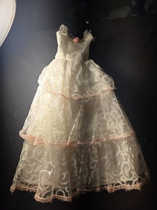 Barbie weißes Stufenkleid mit rosa Borte & Rose - Hochzeits-/Abiballkleid Vintage... - Bild 1 von 10