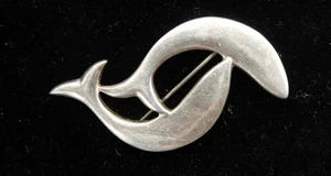 Vtg Ken Kantro Sterling Silver Dolphins Playing Brooch Fine Jewelry Signed - Foto 1 di 17