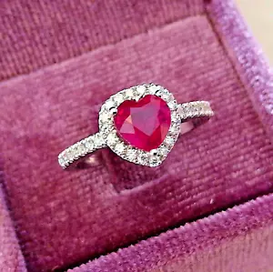 Anello Cuore con RUBINO rosso e DIAMANTI in oro Bianco 18k rubino taglio CUORE - Foto 1 di 9