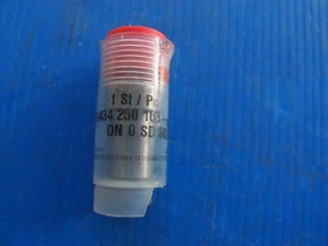Injecteur Bosch DN0SD302 pour: Renault: Clio, R19, R21, Express, Extra, Rapid, - Imagen 1 de 1