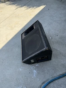 Peavey 112HS 12” W Horn Floor Monitor Speaker - Picture 1 of 7