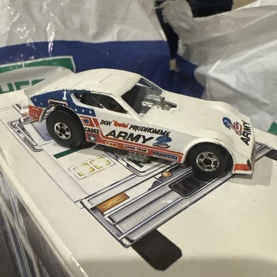 Hot Wheels Drag Strip Demons Don Prudhomme's Army Snake Cuda Funny Car 1:64 Nuevo Foto 1 de 4