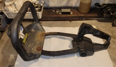 Weed Eater GHT220 Ght17 Gas Hedge Trimmer Rear Handle & Tank 530071655 - Image 1 of 4