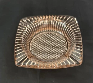 Vintage Depression Era Glass Pink Ashtray Diamond and Ribbed Pattern 4 inches - Picture 1 of 6