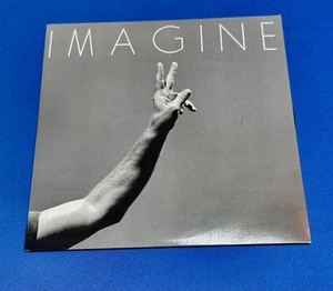 2014 Pearl Jam Ten Club Vinyl Christmas Single: Imagine/Pendulumorphosis - Imagen 1 de 4
