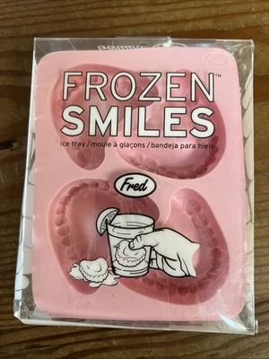 Fred FROZEN SMILES Dentures Ice Cube Tray Gag Gift New (broken Box) - Image 1 of 3