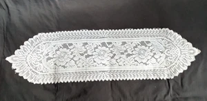 Vintage Lace Table Runner Dresser Scarf White Flowers Scalloped Edge 13x49 - Picture 1 of 5