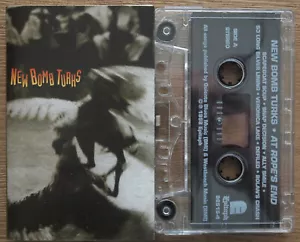 NEW BOMB TURKS - AT ROPE'S END (EPITAPH 86515) 1998 USA CASSETTE TAPE PUNK - Picture 1 of 3