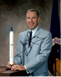 JAMES JIM LOVELL Signed 8x10 NASA ASTRONAUT Photo w/ Hologram COA - Picture 1 of 2