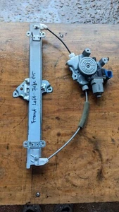 2016 NISSAN JUKE FRONT LEFT PASSENGER WINDOW REGULATOR & MOTOR - Picture 1 of 5