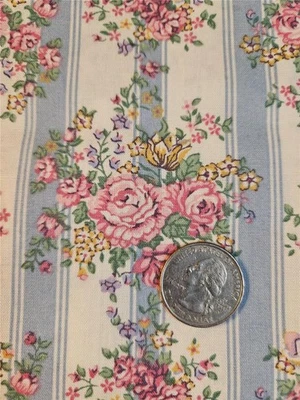 Edredón de algodón de la década de 1990 de 1 yarda tela artesanal PRIMAVERAS azul crema rayas cabaña floral Foto 1 de 2