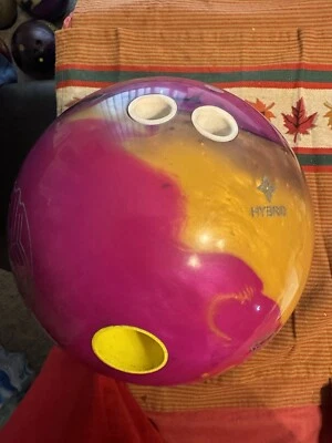 Roto Grip Gem Bowling Ball 14 Lbs. Used Over Seas Ball. Low Games - Image 1 of 4