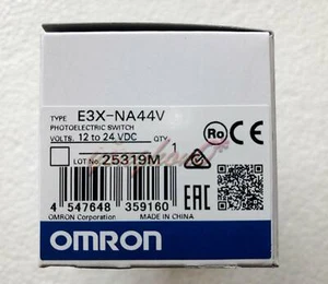 OMRON E3X-NA44V INTERRUTTORE FOTOELETTRICO AMPLIFICATORE FIBRA OTTICA 12-24VDC PLC NUOVO - Foto 1 di 4