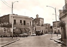 S. DONATO DI LECCE - Piazza Garibaldi