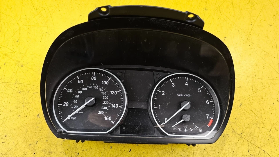 BMW SERIE 1 E82 E87 E88 120i MOTOR N43B20A 07-2013 CUADRO DE INSTRUMENTOS 9242347 Foto 1 de 4