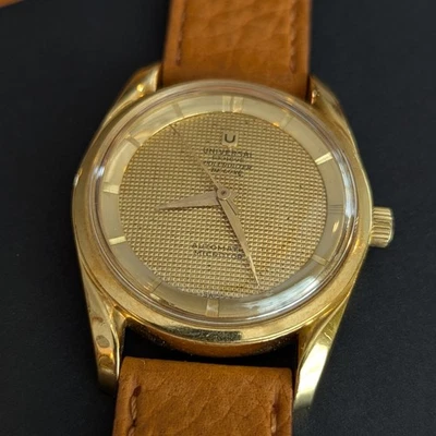 Universal Genève Polerouter Deluxe esfera 'Micro-Tapisserie' oro macizo 10357/21 Foto 1 de 4