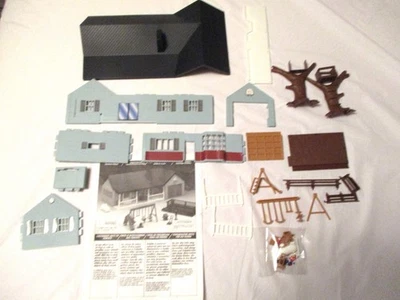 (VER FOTOS) 1/64 Ertl Granja Casa de Campo Conjunto de Piso Único 99% COMPLETO Foto 1 de 4