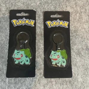 Pokemon Bulbasaur Metal Keychain Charm 2016 Bioworld NEW x2 - Picture 1 of 2
